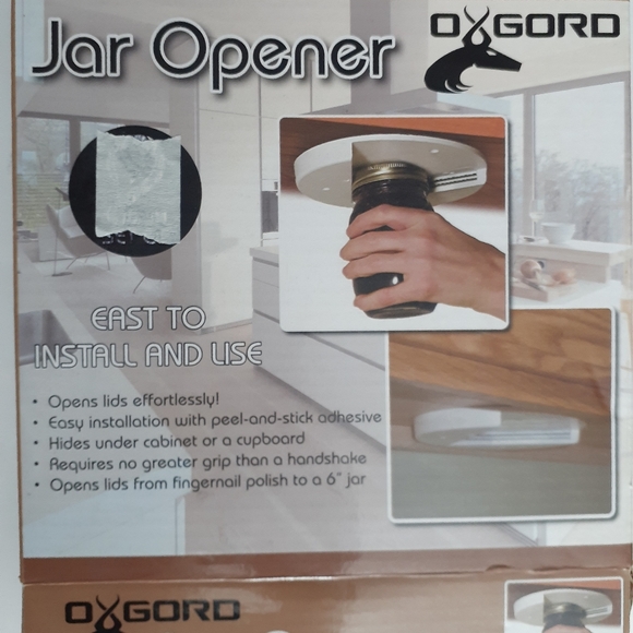 Jar opener under cabinet easy install never used, with box - Picture 4 of 5